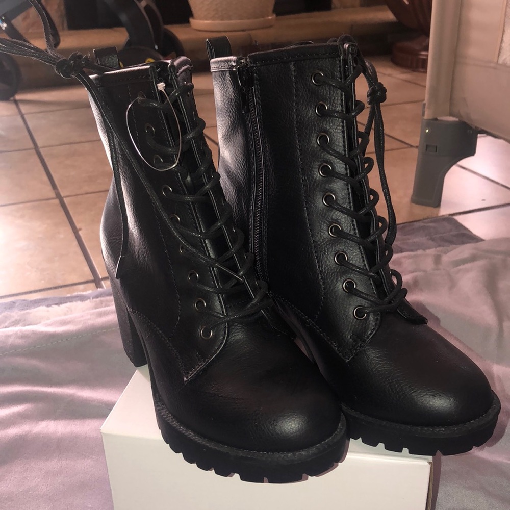 Brand New Black Chunky Heel Combat Boots size 7